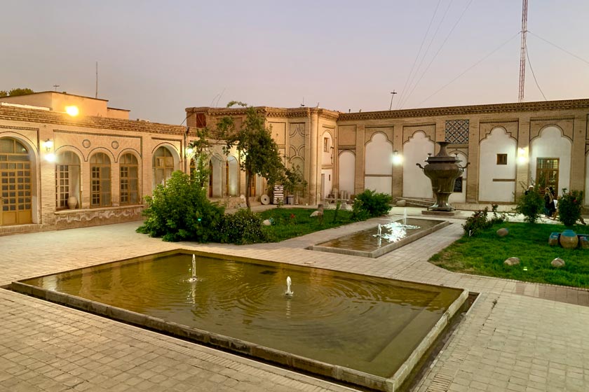 خانه افتخارالاسلام